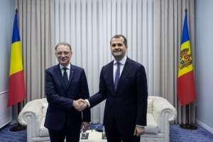 Sursa foto: Facebook/ Bursa, Luca Niculescu, Vasile Tofan, Republica Moldova, cooperare aparare, programul SAFE